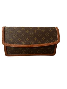 LOUIS VUITTON Monogram Pochette Dam GM Clutch